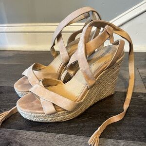 Splendid Tan Wedge Sandals